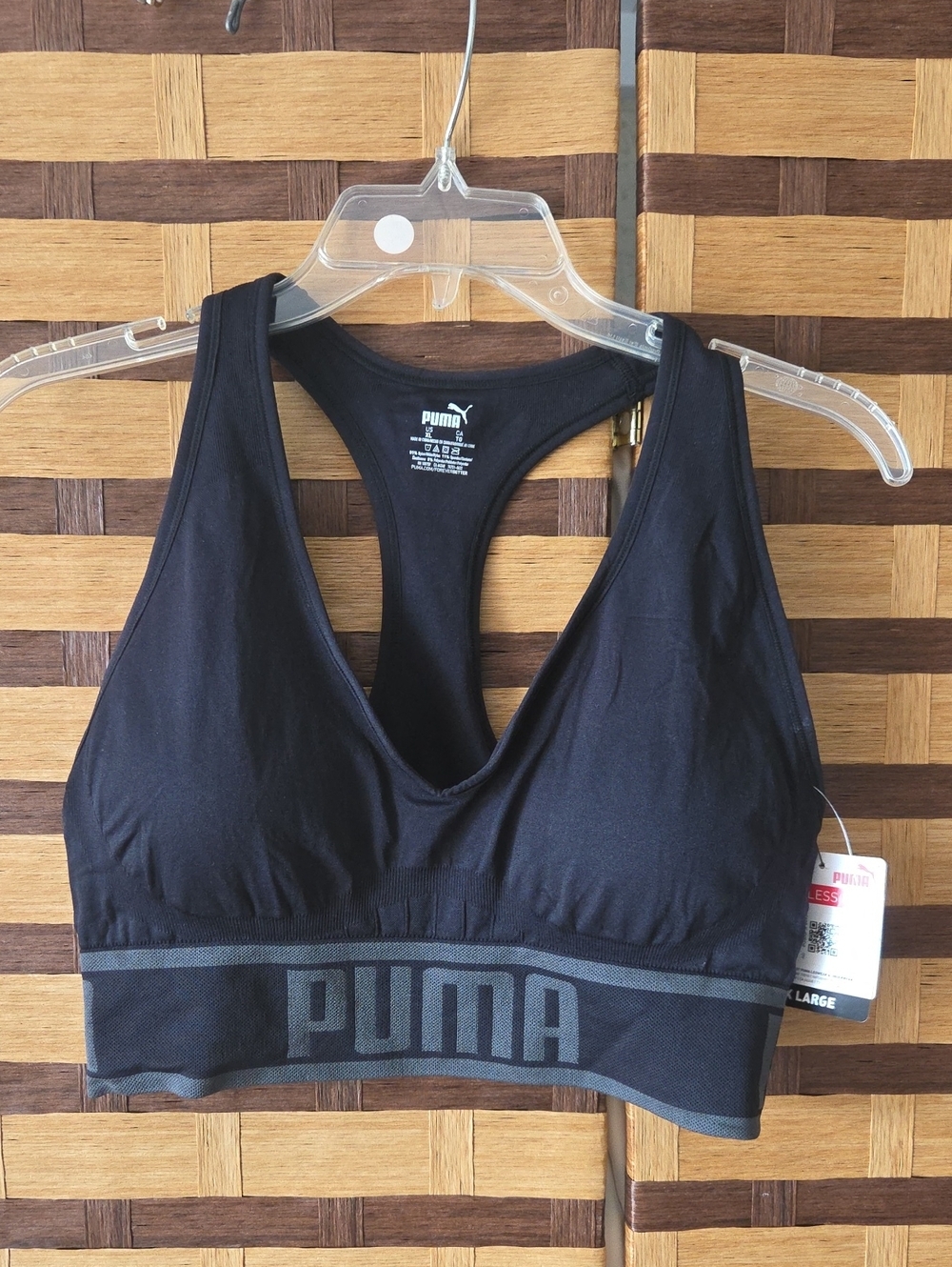 NWT! PUMA Women's Black Seamless Logo Sports Bra